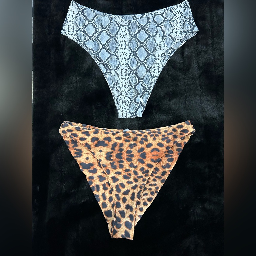 Set of 2 Zaful Snakeskin and Leopard Print Bikini Bottoms. Size large.